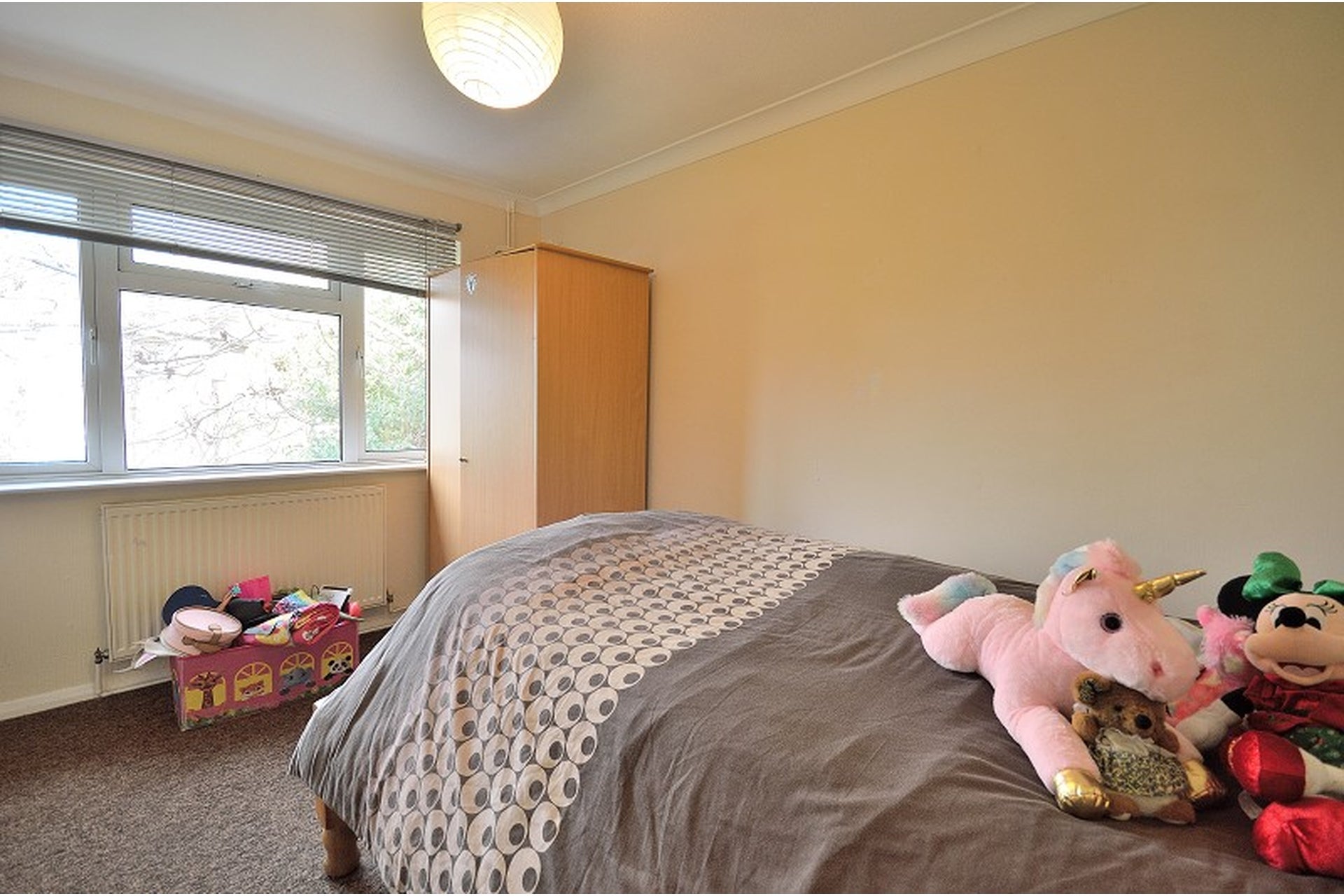 Flat Grosvenor Court in Greater London
