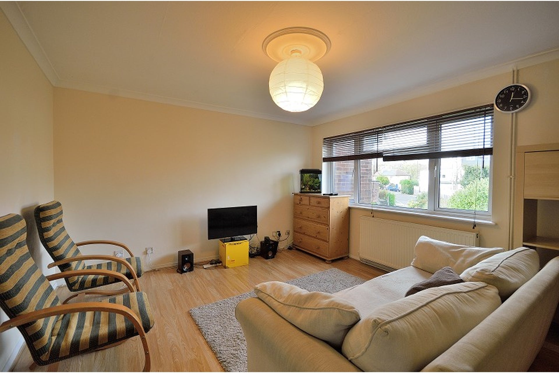 Flat Grosvenor Court in Greater London