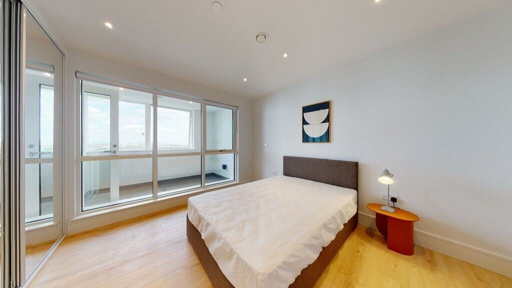 Flat Humphry Repton Lane in Greater London