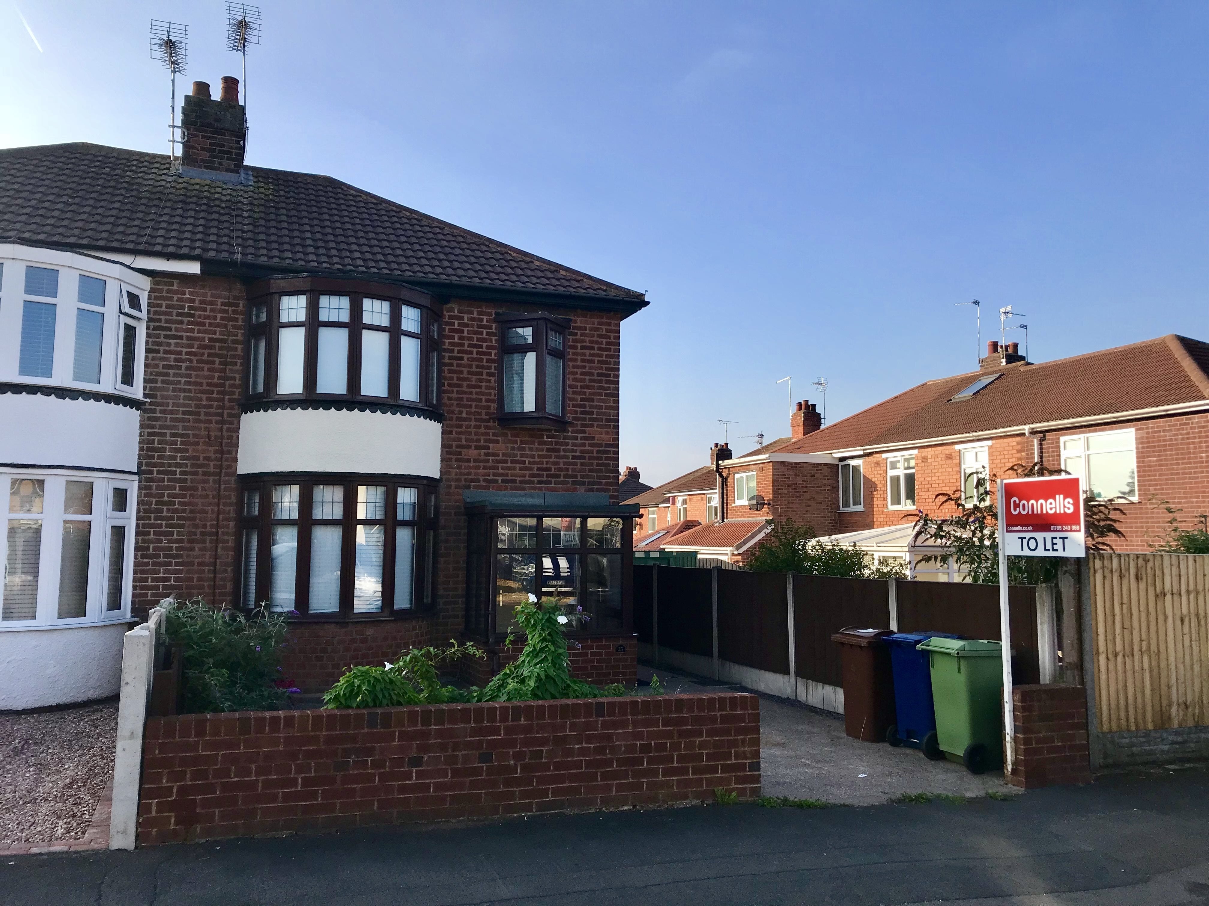 Flat Woodlands Close in Stafford