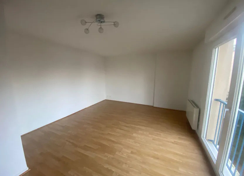 Chambre Rue Gabriel Péri à Saint-Cyr-l'École