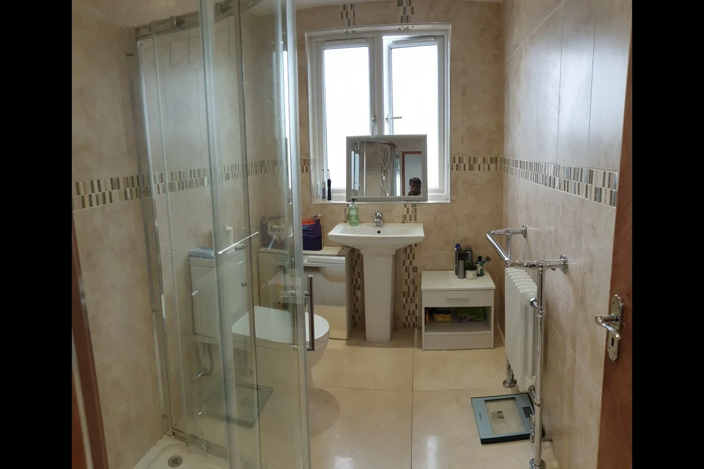 Flat Heatherdene Court in Greater London