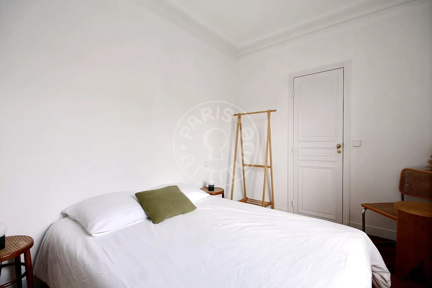 Appartement Rue des Trois Bornes à Paris