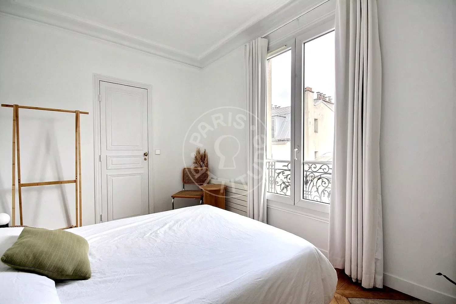 Appartement Rue des Trois Bornes à Paris