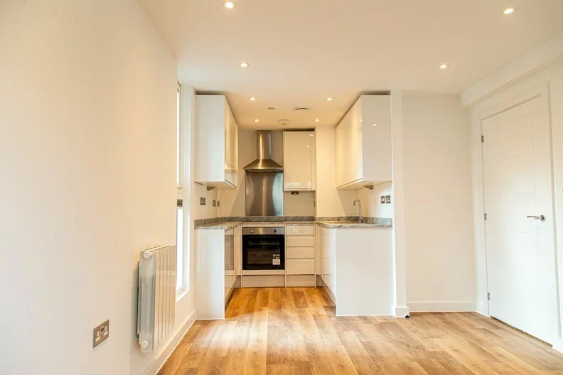 Flat Winnall Manor Road in Winchester