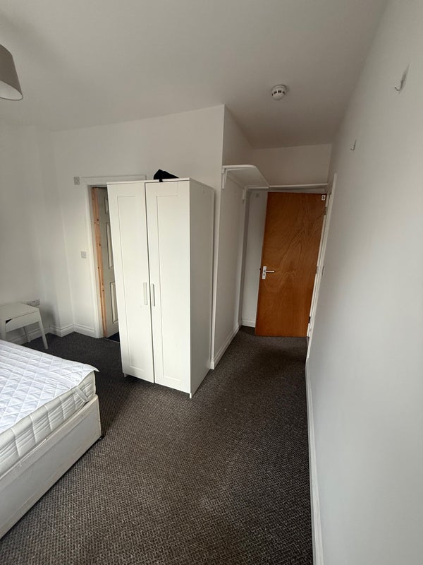 Room Avonvale Road in Bristol