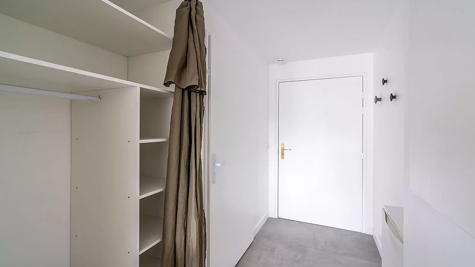 Appartement Rue du Buisson Saint-Louis à Paris