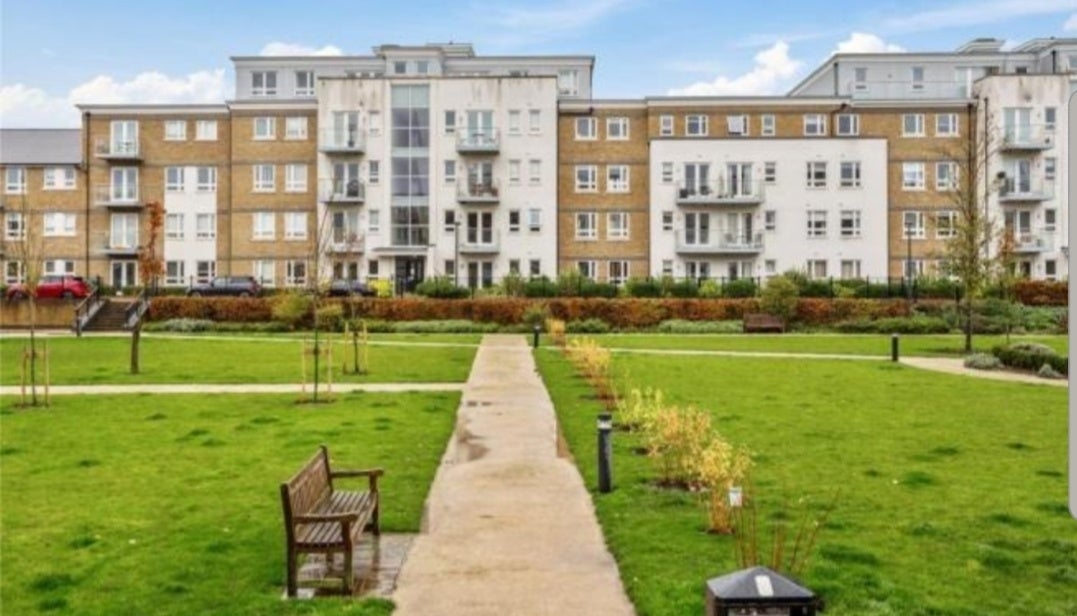 House Brambling Way in Maidenhead