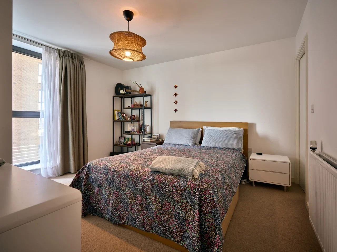 Flat Bramwell Way in Greater London