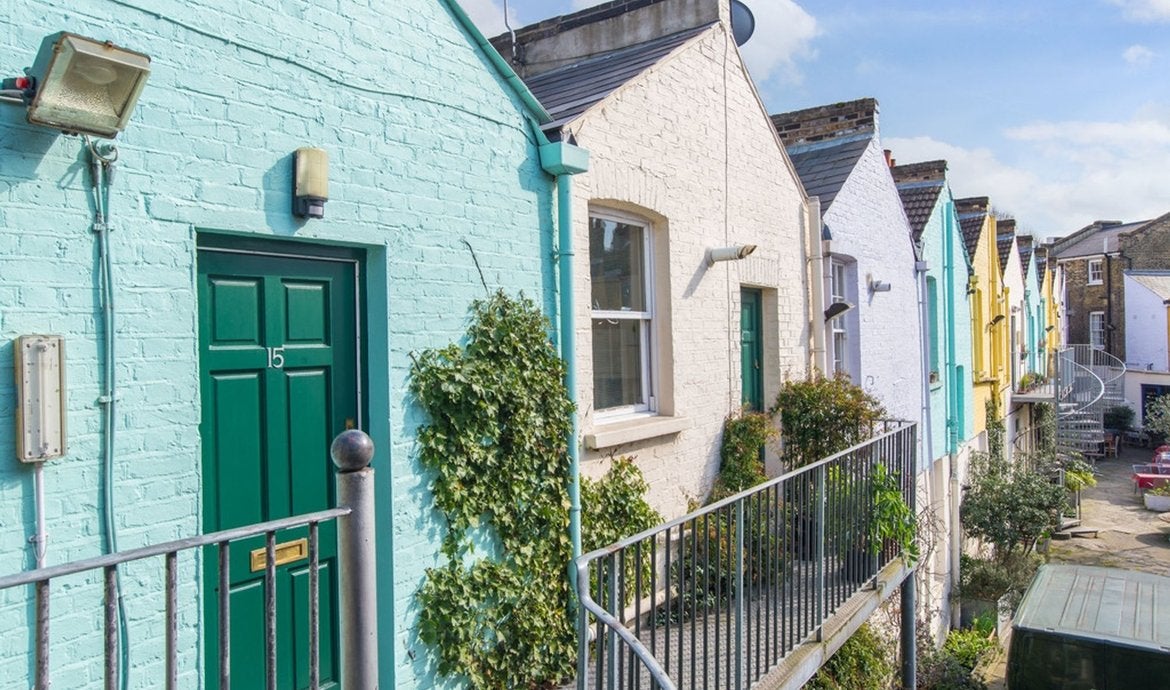 Flat Kennington Lane in Greater London