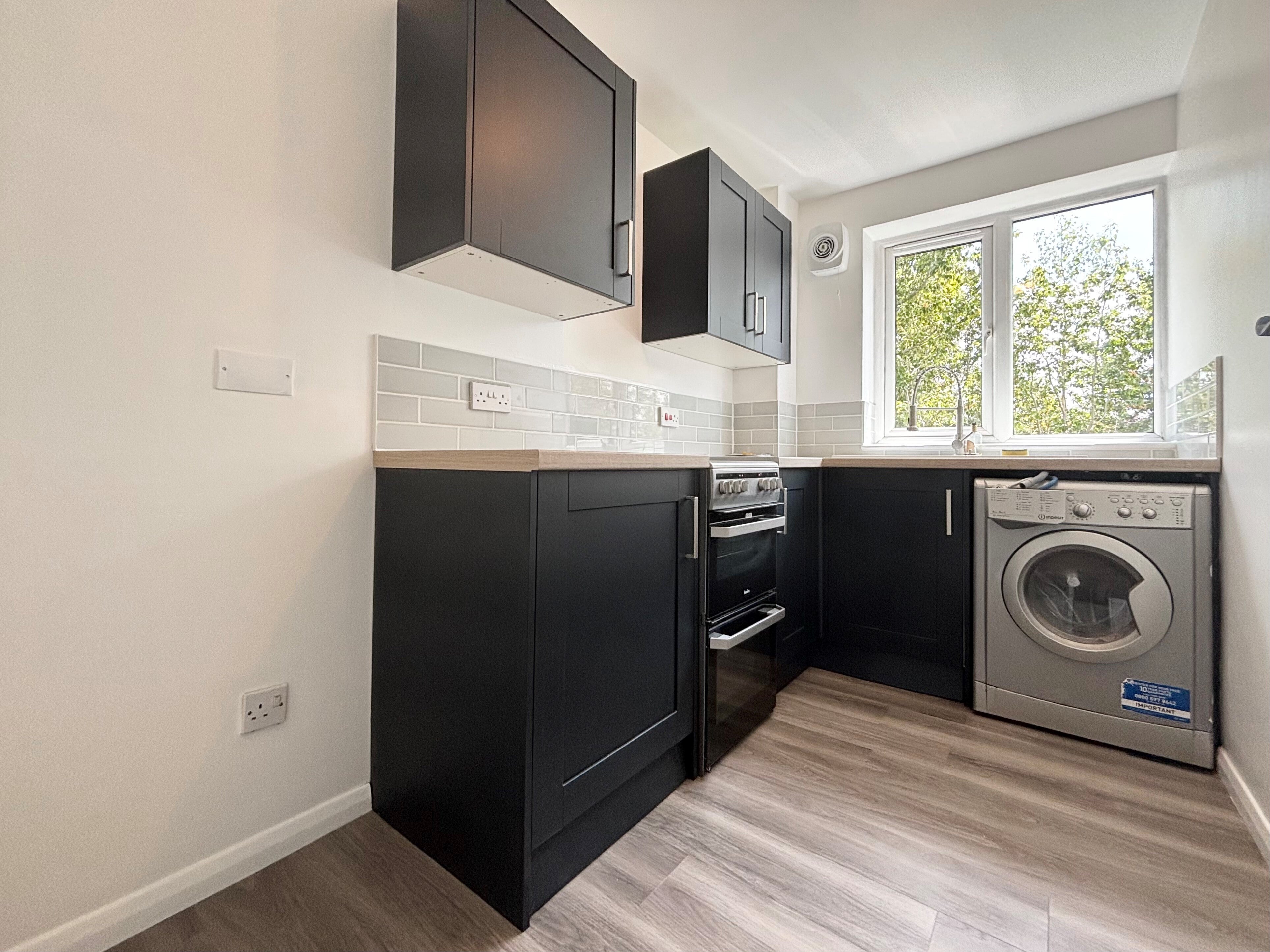 Flat Locke Close in Aylesbury