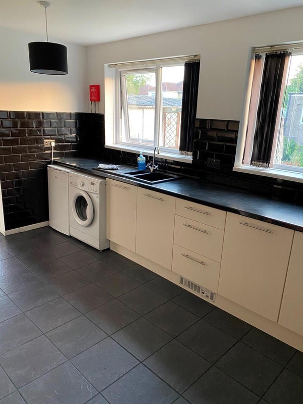 Room Filton Avenue in Bristol