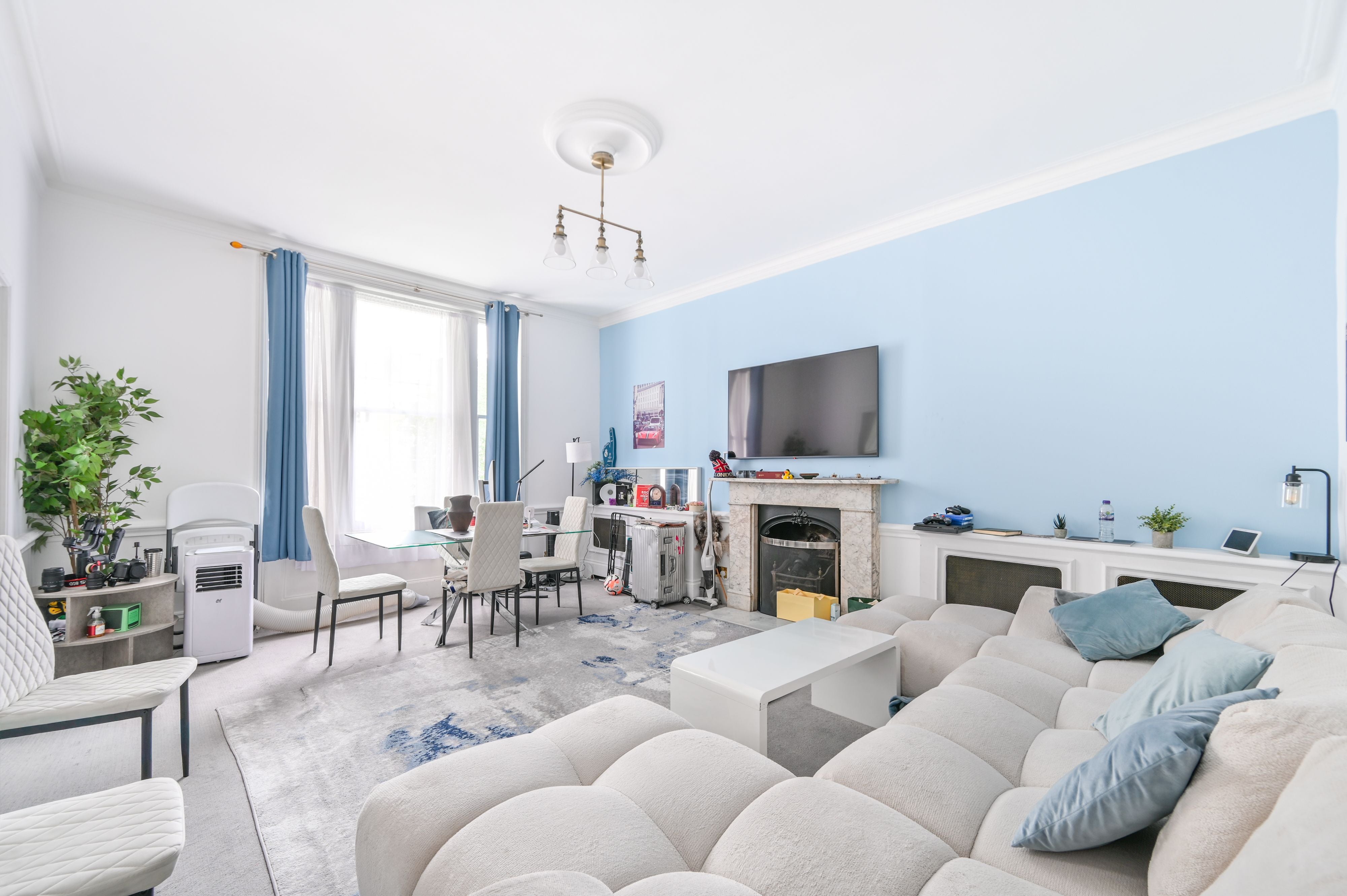 Flat Elsham Road in Greater London