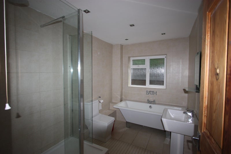 Room Broomhall Road in Chelmsford