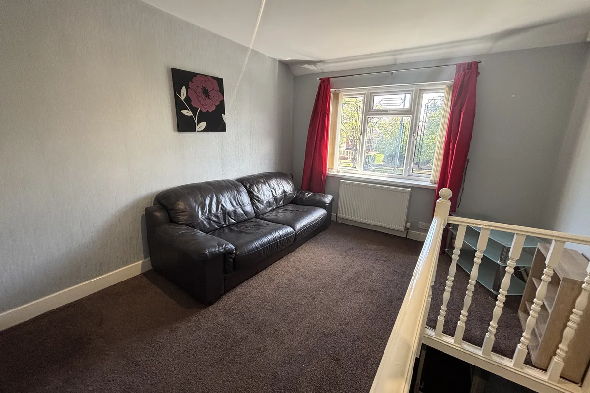Flat Croftdown Road in Birmingham