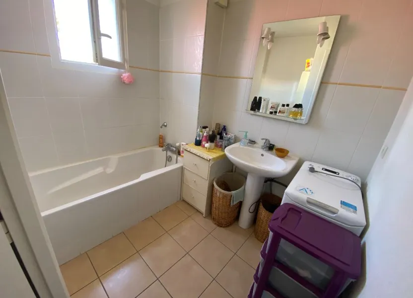 Appartement Rue Romain Rolland à Lunel