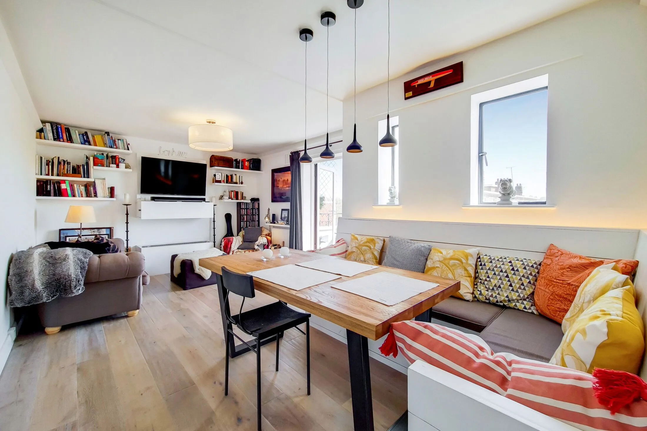 Flat Tiber Gardens in Greater London