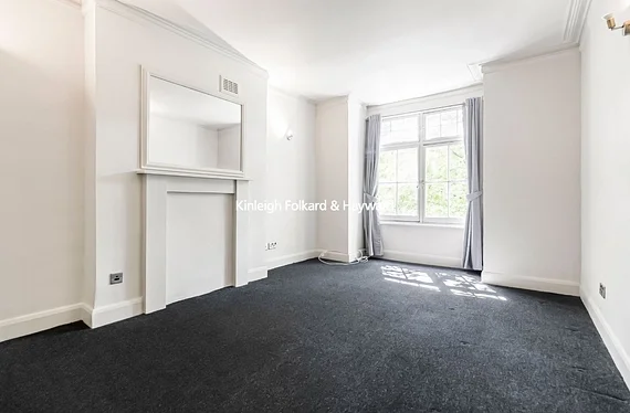 Flat Florence Street in Greater London
