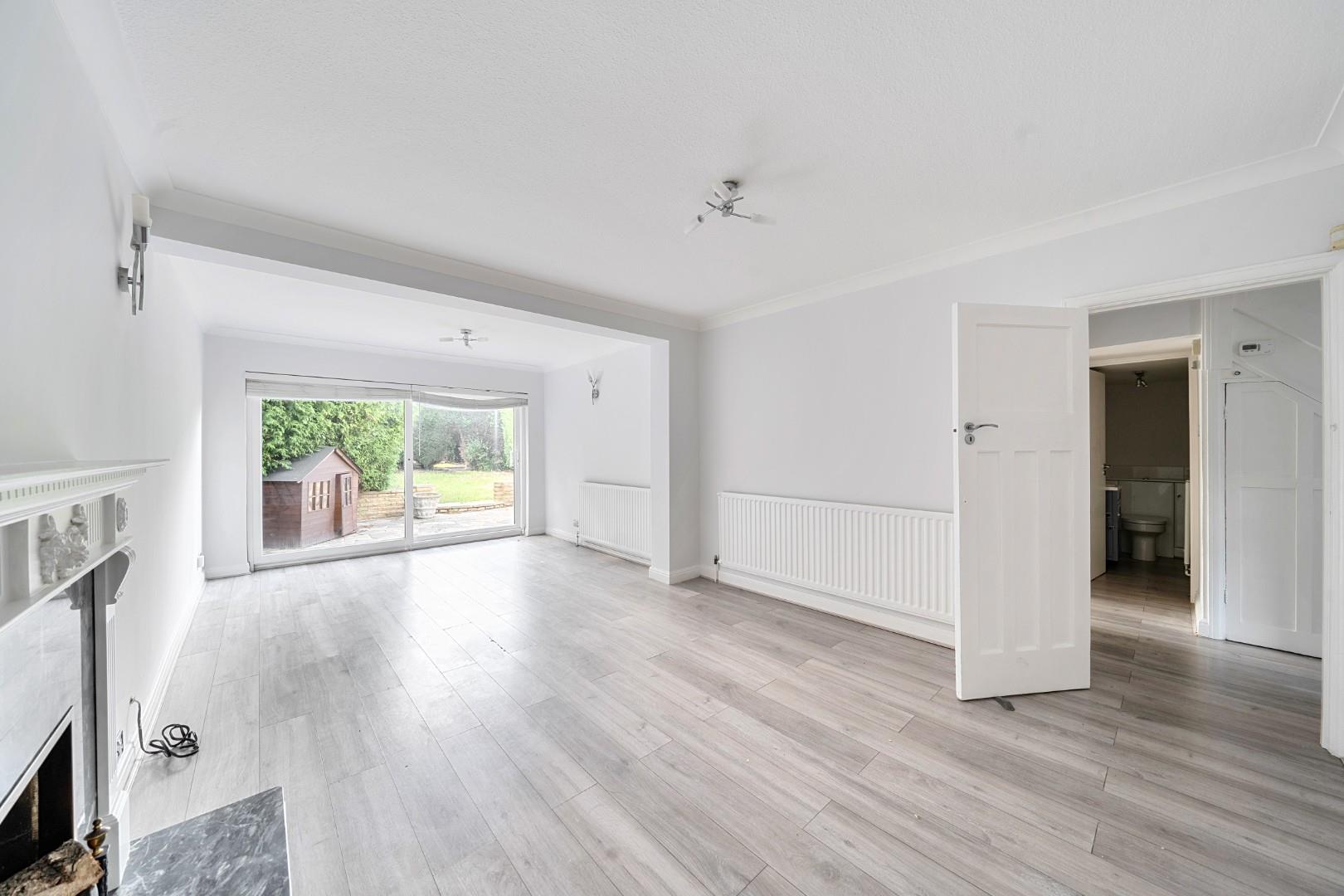 House Graham Close in Greater London