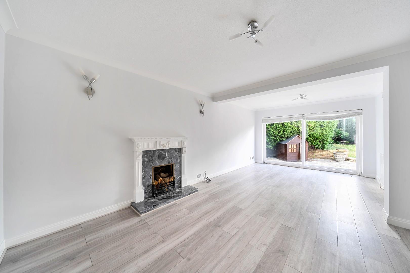 House Graham Close in Greater London