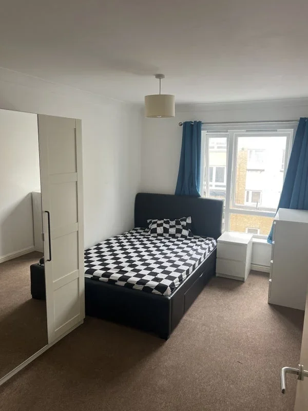 Room Red House Square in Greater London