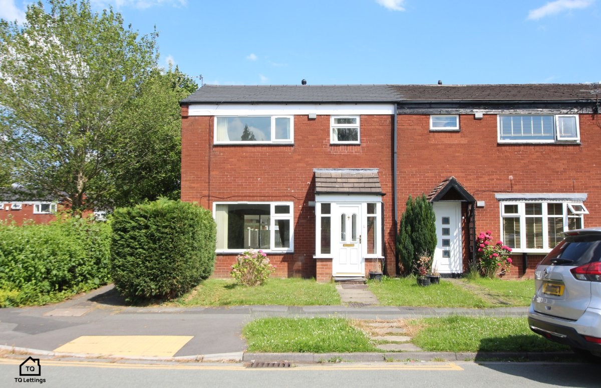 House Blossoms Hey in Cheadle Hulme