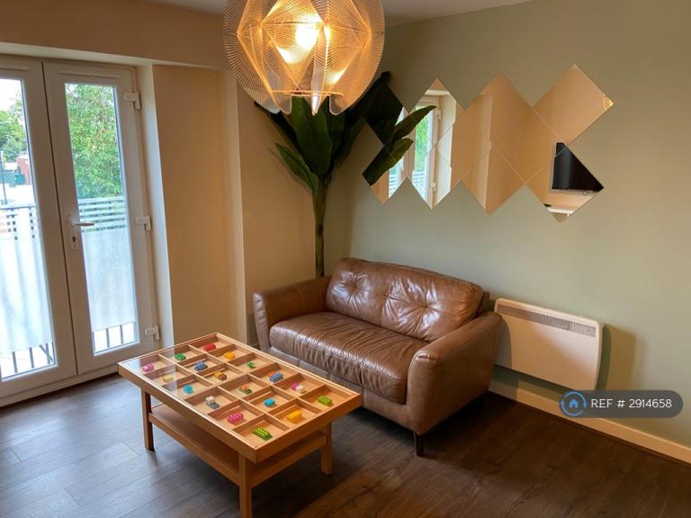 Flat Lee Bank Middleway in Birmingham