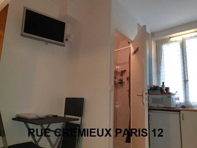 Chambre Rue de Charenton à Paris