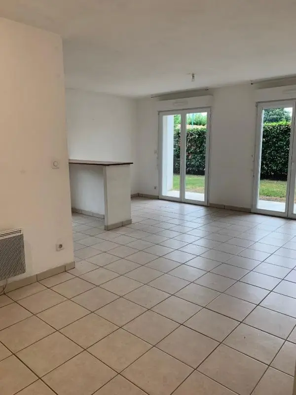 Appartement D 1089 à Saint-Seurin-sur-l'Isle