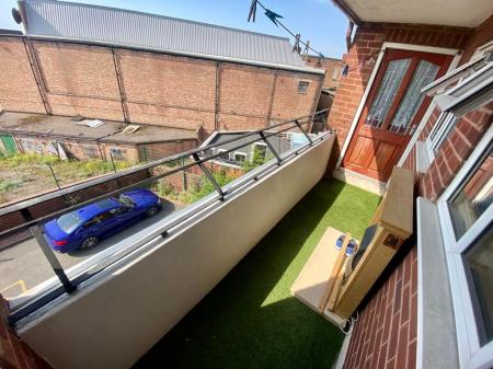 Flat High Bullen in Sandwell