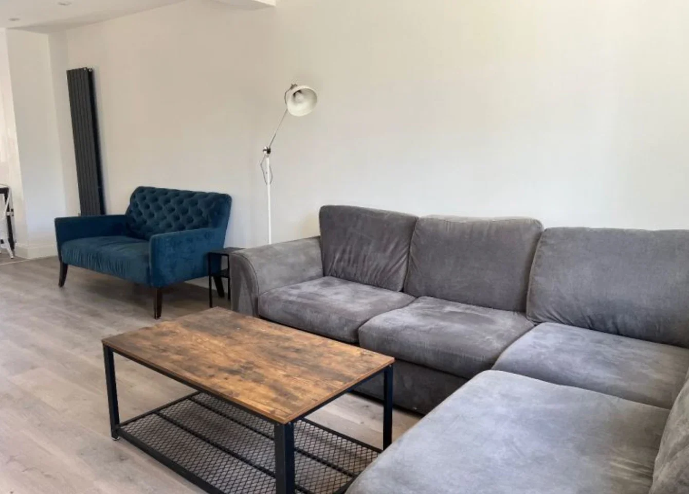 House Barnsbury Crescent in Greater London