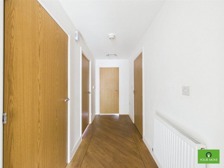 Flat Maxwell Road in Greater London