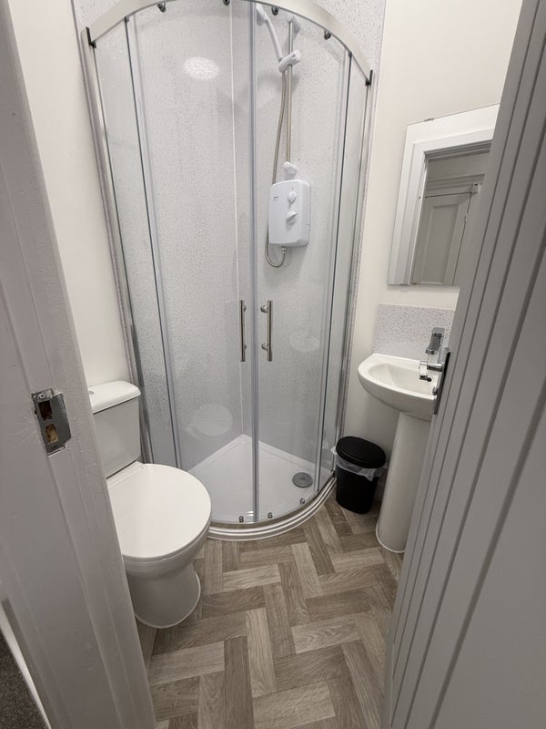 Room Oak Street in Wigan