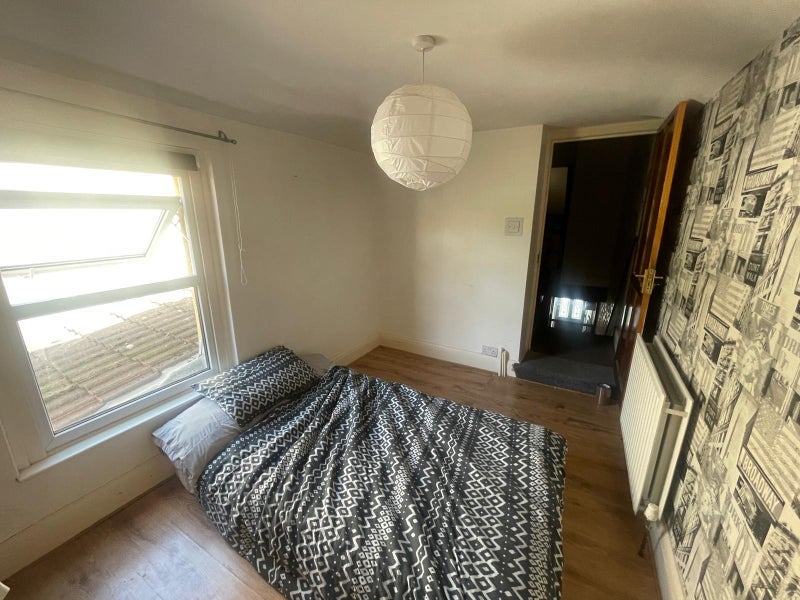 Room Northcote Road in Bristol