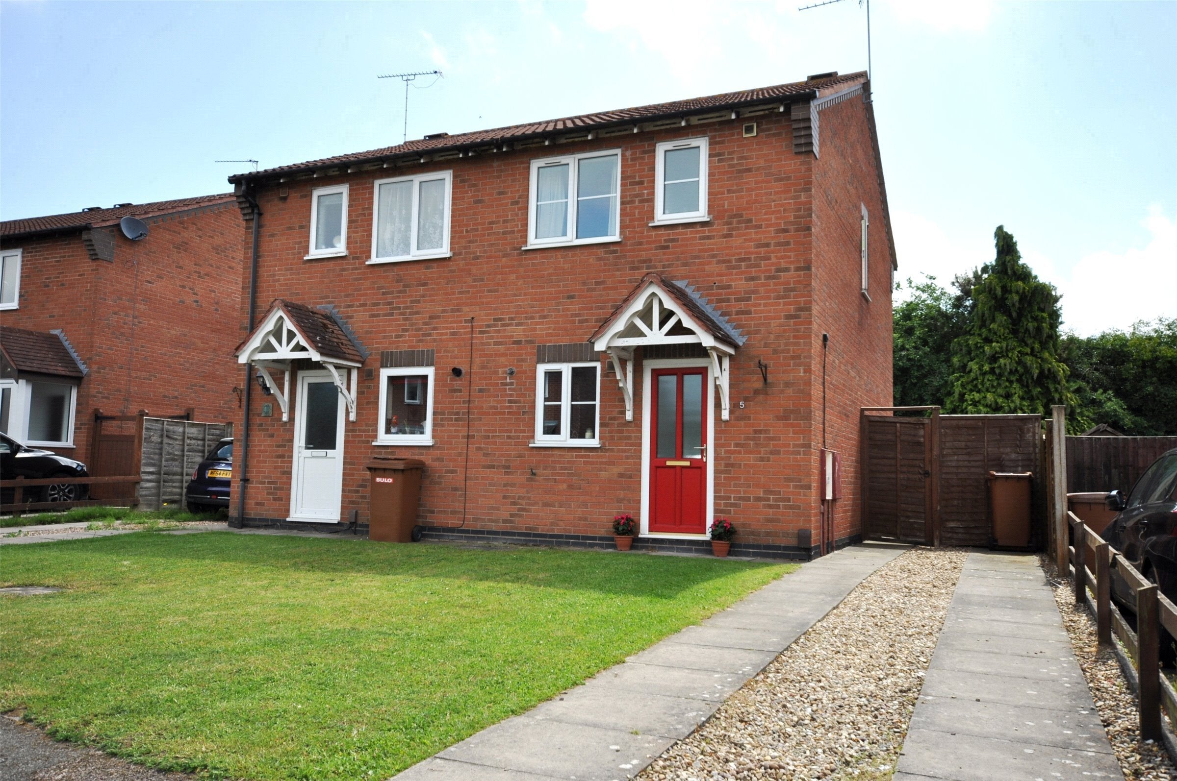 House Lodge Close in Melton