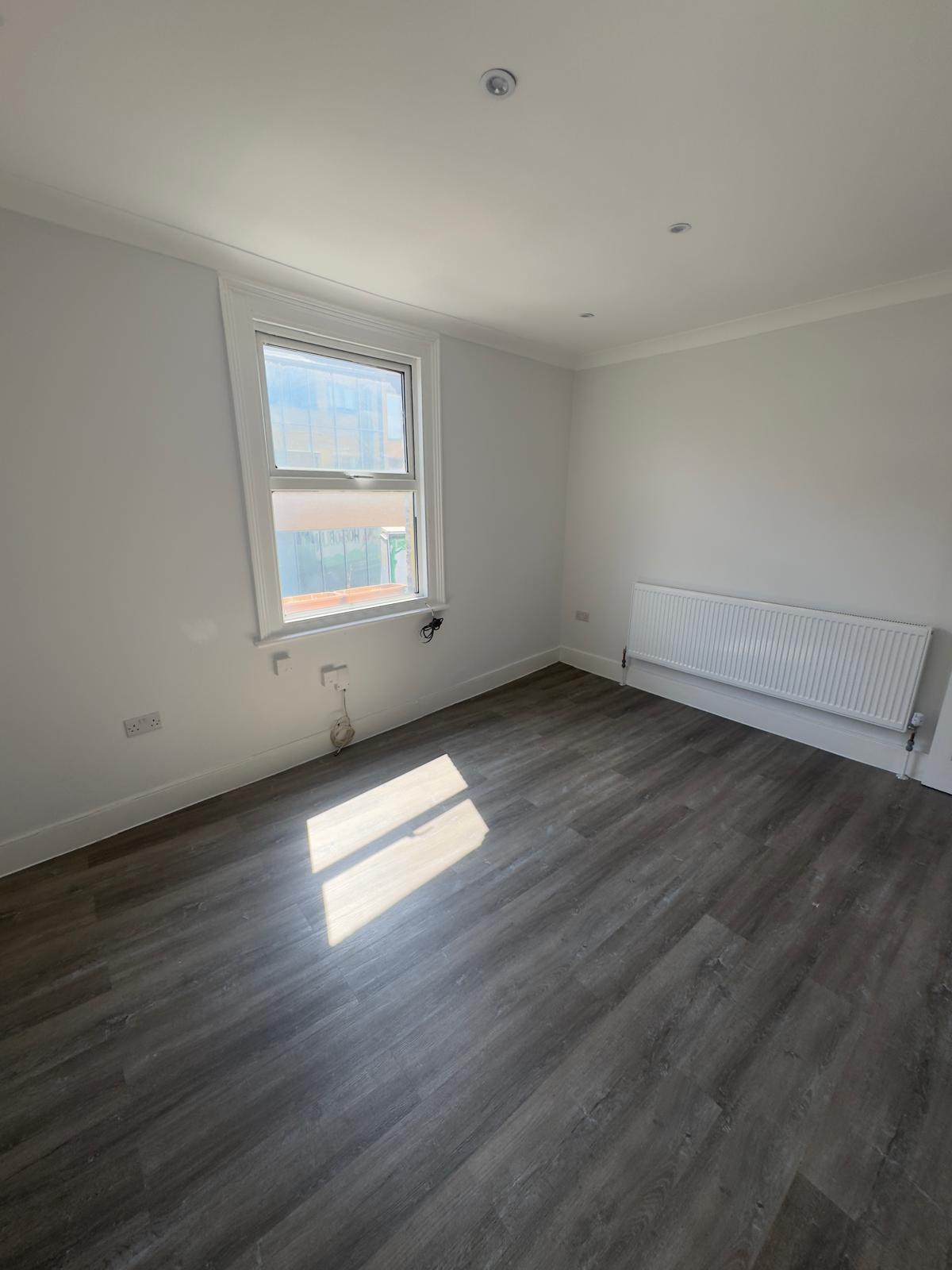 Flat Trafalgar Road in Greater London