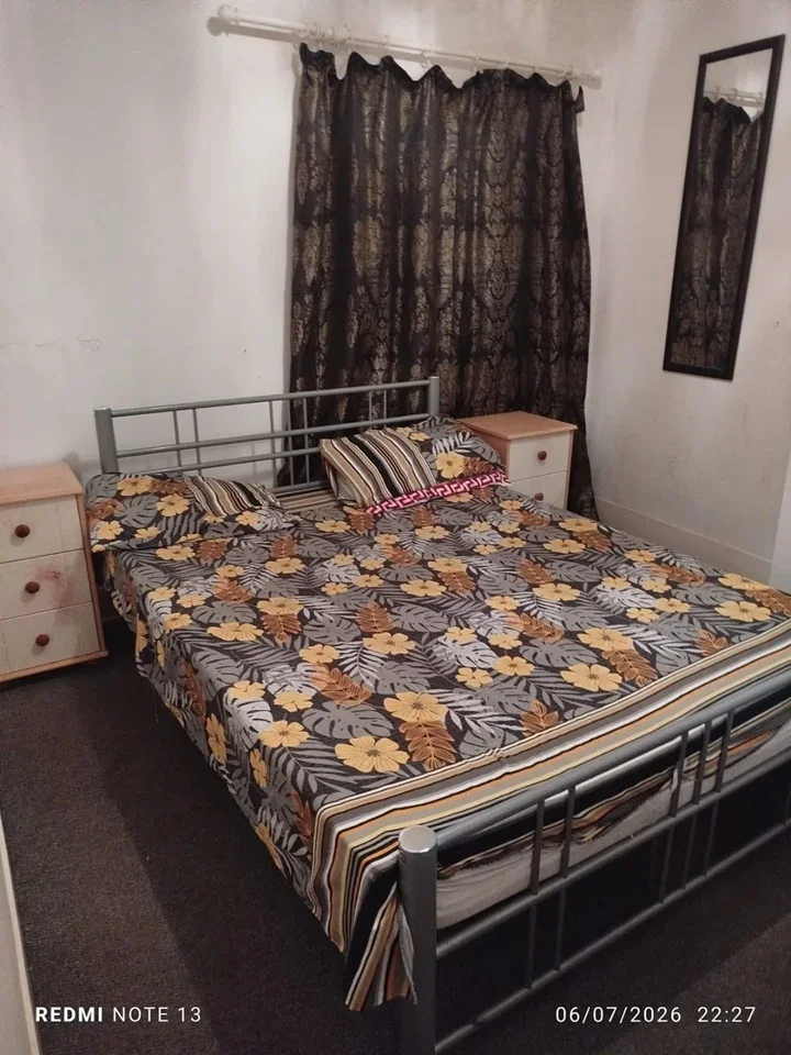 Room Falcon Street in Greater London