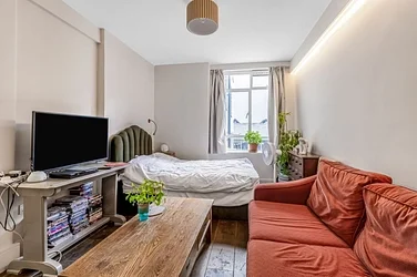 Flat Charterhouse Square in City of London