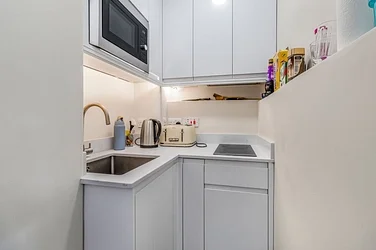 Flat Charterhouse Square in City of London