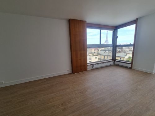 Flat Rue Frémicourt in Paris