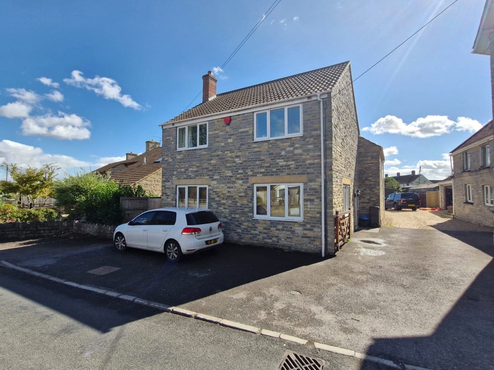 House A372 in Huish Episcopi