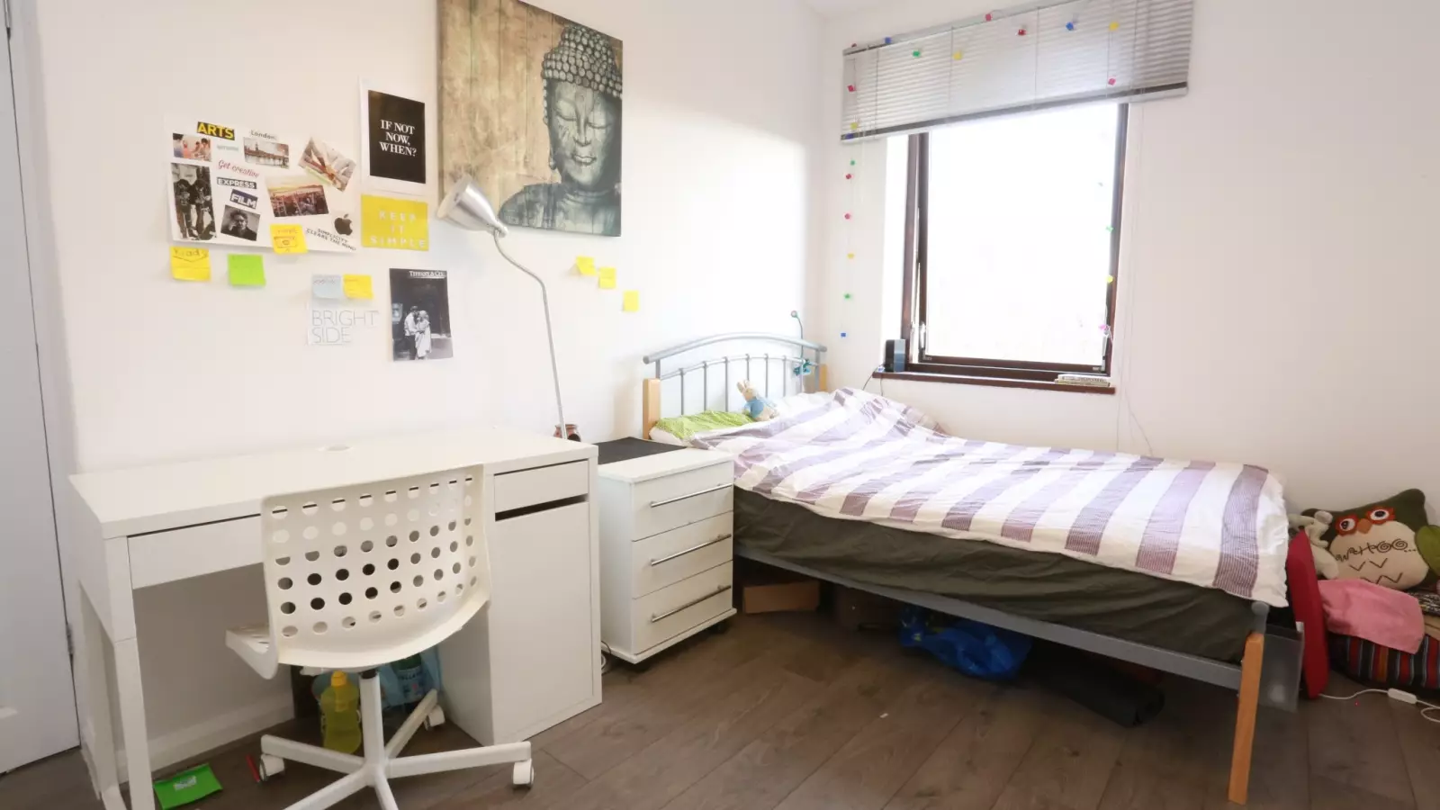 Flat Pomeroy Street in Greater London