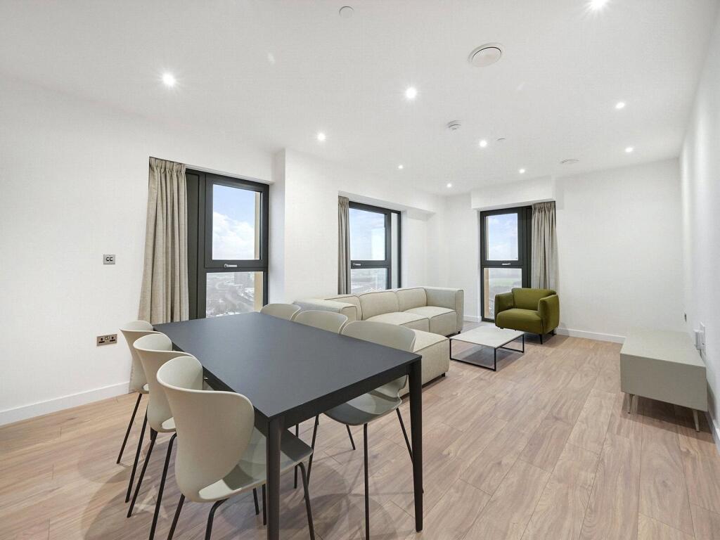 Flat Burlington Road in Greater London