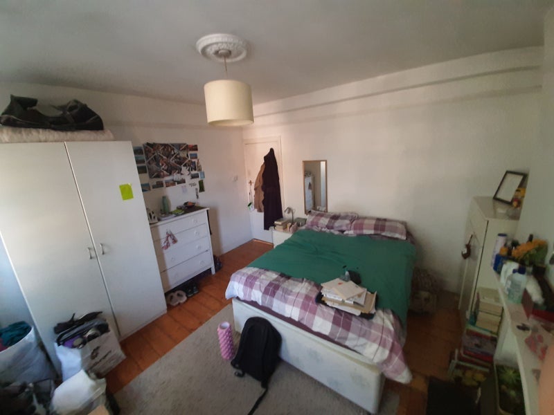 Room Trefil Walk in Greater London