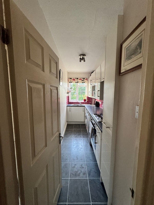 Room Wyke Road in Greater London