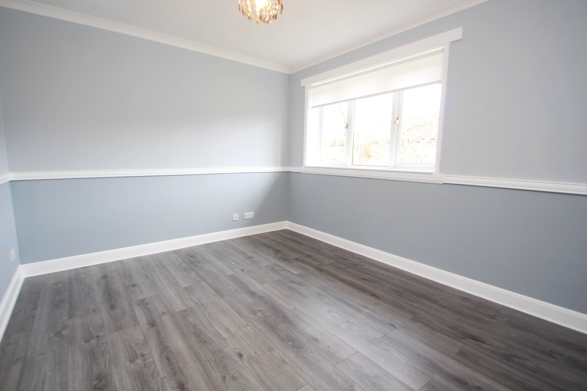 Flat Elmslie Court in Glasgow