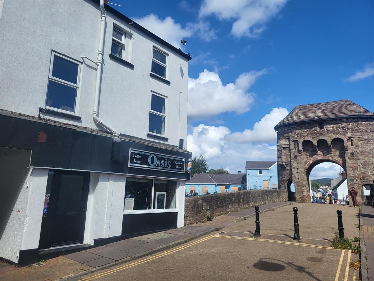 Flat Monnow Bridge in Monmouth