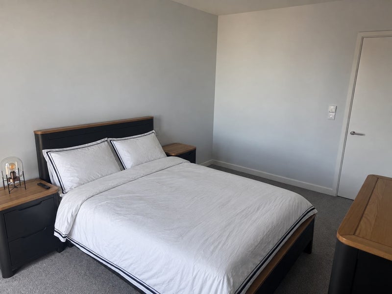 Room Station Road in Greater London