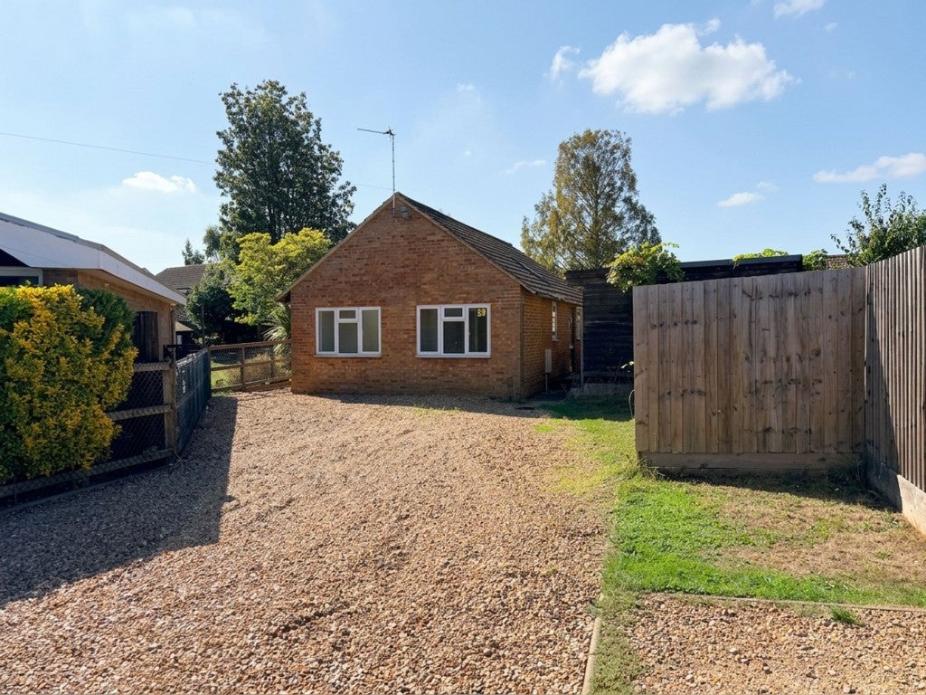 House Portfields Road in Newport Pagnell