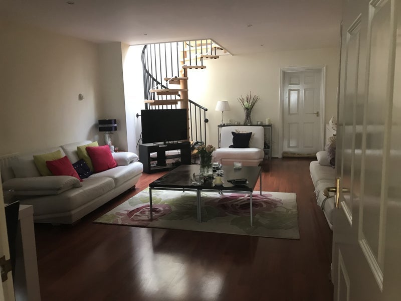Room Lynbrook Grove in Greater London